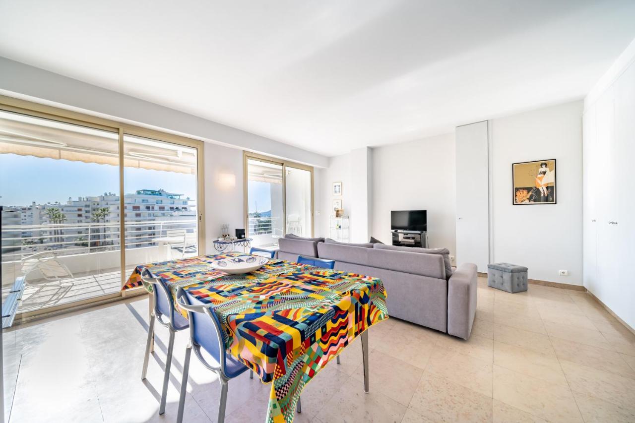 Palm Beach- Free Wifi- Parking- Sea View Apartment Cannes Luaran gambar